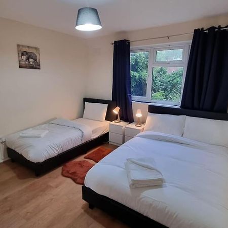 2 Bedroom Apartment In Kennington Londres Extérieur photo