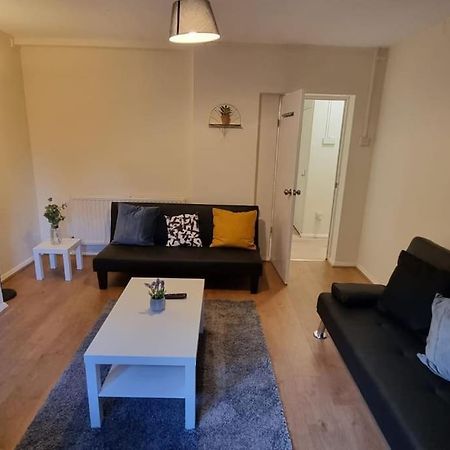 2 Bedroom Apartment In Kennington Londres Extérieur photo