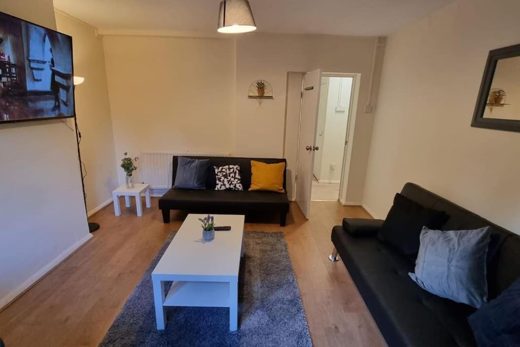2 Bedroom Apartment In Kennington Londres Extérieur photo